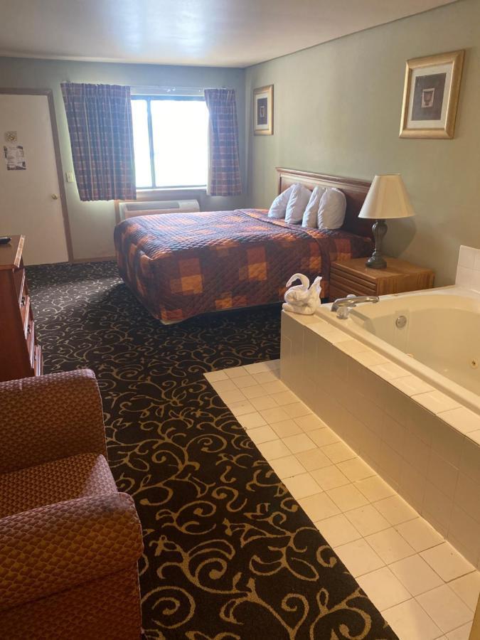 Motel Malibu Lake Delton