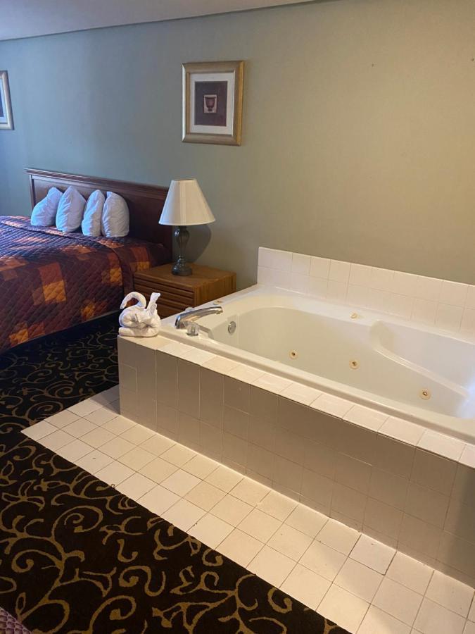 Motel Malibu Lake Delton